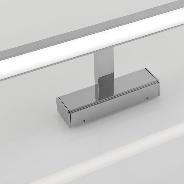 Lindby LED tükörvilágítás Jukka, 60 cm, króm, fém, IP44, Króm / ezüst, Fürdőszoba, Alumínium, Modern