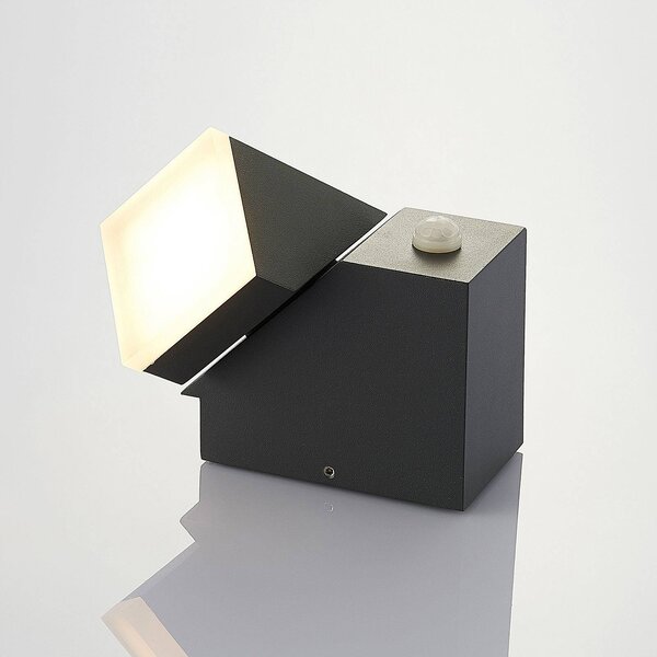Lindby LED fali lámpa Sally, 15 cm, antracit, IP54, érzékelővel, Fekete, Alumínium, Modern