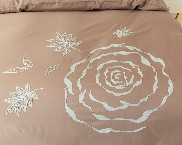Mikroszálas ágynemű EMBROSA világosbarna Ágyneműhuzat mérete: 70 x 80 cm | 140 x 200 cm