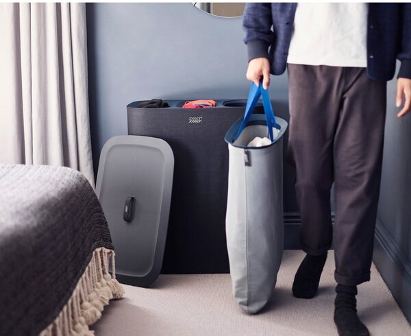 Antracitszürke textil szennyeskosár 3x30 l Tota Trio – Joseph Joseph