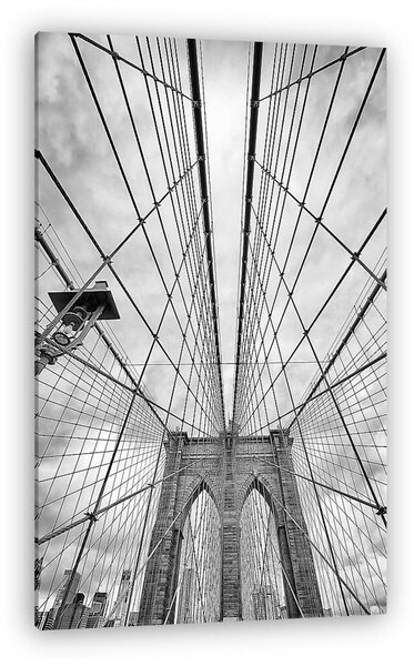 Looking up at the Brooklyn Bridge, New York City, USA. (vászonkép)