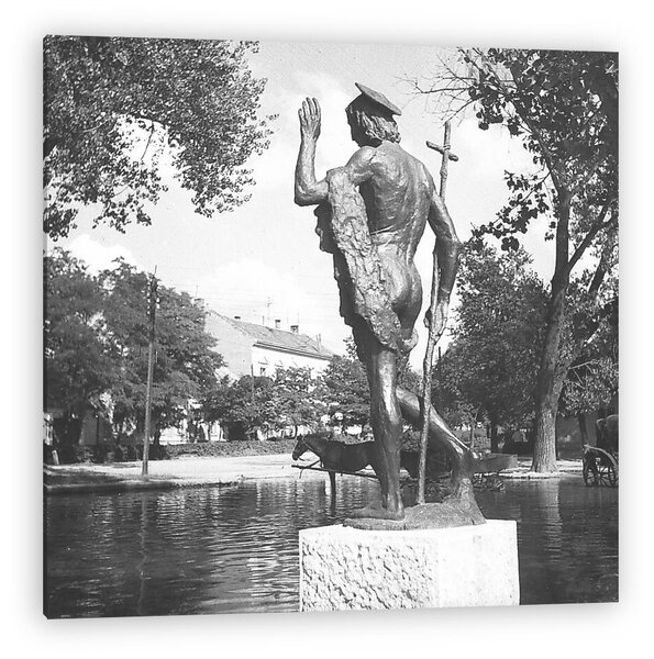 FORTEPAN: Tata, Keresztelő Szent János szobra (1945) (vászonkép)