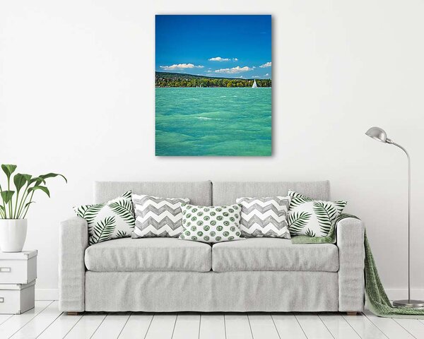 Hullámzó Balaton, vitorlással (vászonkép)