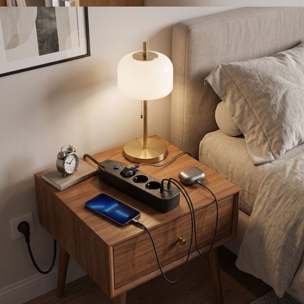 Toolight Toollight, JNH024-3B, elosztósáv 3 aljzat + 2× USB-A + USB-C, 1,8 m, fekete, OSW-56206