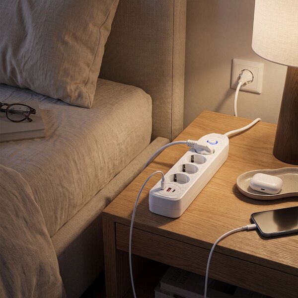 Toolight Toollight, JNH025-4B, elosztósáv 4 aljzat + 2× USB-A + USB-C, 1,8 m, fehér, OSW-56209