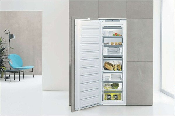 Whirlpool AFB 18402 Beépíthető fagyasztószekrény, bútorlap nélkül E Energiaosztály, Fagyasztó: 209L, Nofrost, Zajszint: 38 dB, Szél: 55.5 cm, Mag: 177.6 cm, Mély: 56 cm
