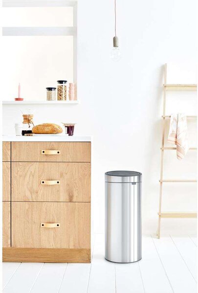 Brabantia Touch Bin - Nyomófedeles Szemetess - 30L - Rozsdamentes Acél