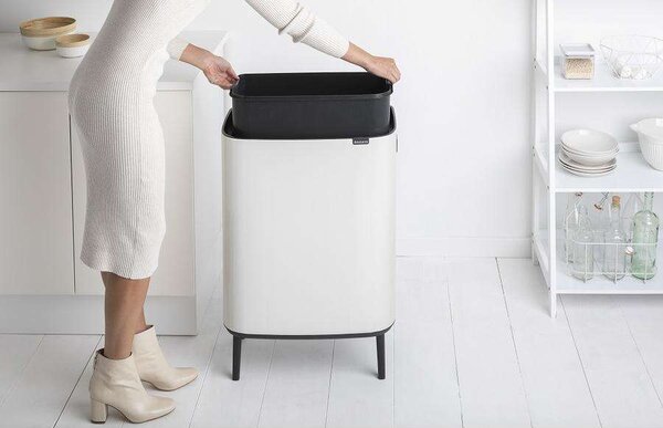 Brabantia Bo Touch Bin Hi Szemetes - 60 Literes, Lábon Álló