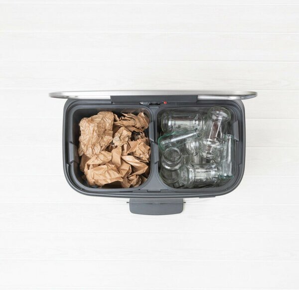 Brabantia Bo Pedal Bin pedálos szelektív hulladékgyűjtő szagmentesen záródó Soft-Close fedél, műanyag tartály, 2x30L - O méret, r.m. acél, selyem ujjlenyomatmentes - 211461