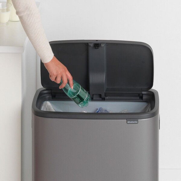 Brabantia Bo Touch Bin - Nyomófedeles Szemetess - 60L - Platinaszürke