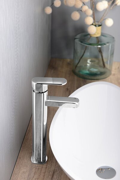 Aqualine Aqualine, LOTTA falra szerelhető mosdócsaptelep, osztás 150 mm, fogantyú nélkül, króm, LT641