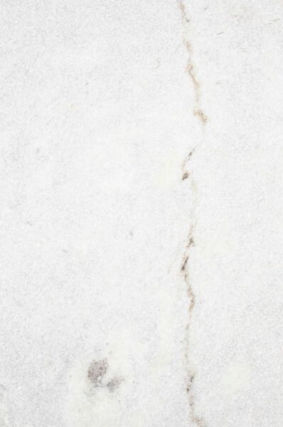 Fehér-aranyszínű kerek dohányzóasztal márvány asztallappal ø 70 cm Timpa – White Label