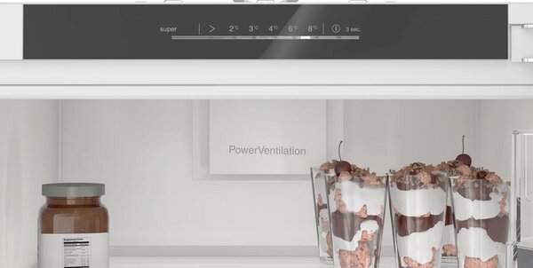 Bosch KIR81ADD0 Beépíthető hűtőszekrény