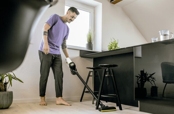 Karcher Vc 4 Cordless MyHome Álló porszívó (1.198-630.0)