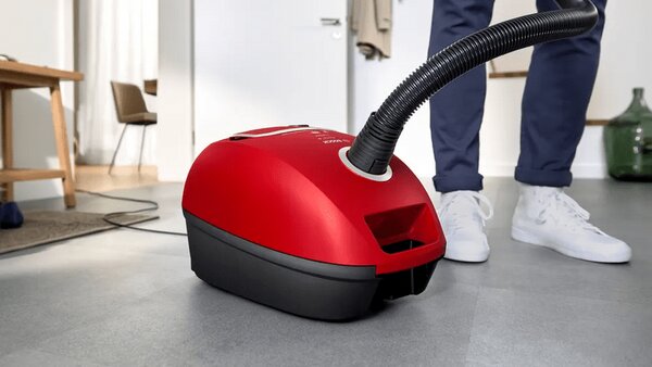 Bosch BGB41PET1 Serie 4 Porzsákos porszívó, vörös