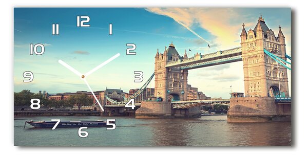 Négyszögletes üvegóra vízszintesen Tower bridge london