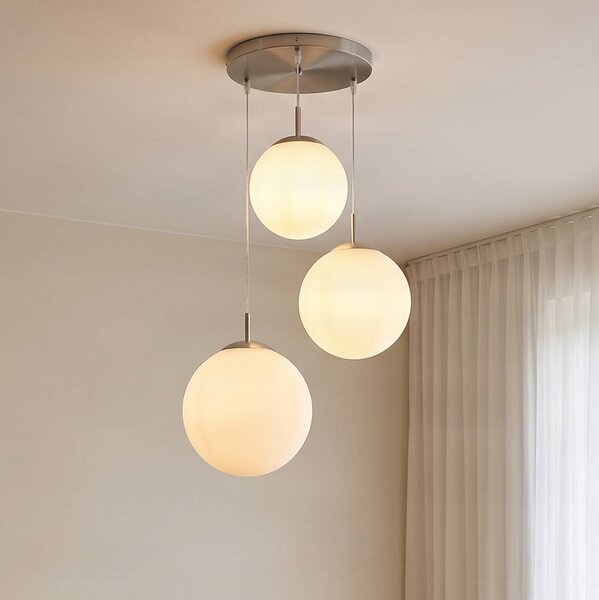 Lindby függőlámpa Heleska, fehér, üveg, 3-as lámpa, Ø 47cm, dimmelhető, Fehér / opál, Nappali / Étkező, fém, Modern