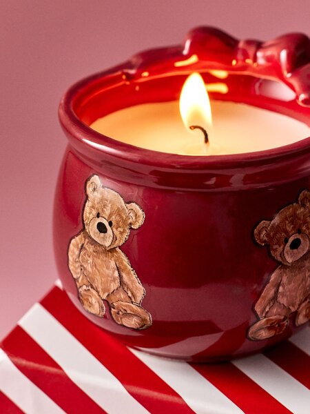 Sinsay - Karácsonyi illatgyertya mackómintával Cinnamon - mályva