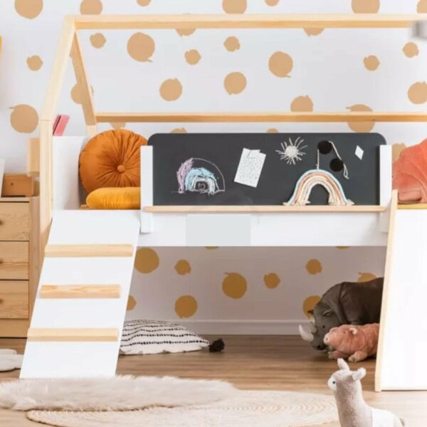 GINGER HOME Montessori gyerek emeletes házikó ágy csúszdával és krétatáblával – 90x200 cm ágyráccsal