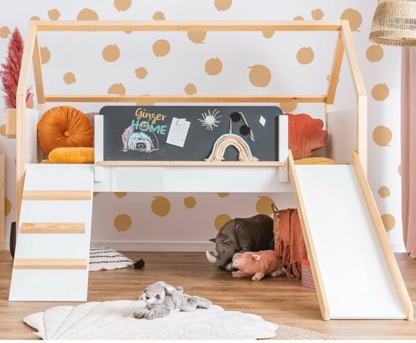 GINGER HOME Montessori gyerek emeletes házikó ágy csúszdával és krétatáblával – 90x200 cm ágyráccsal