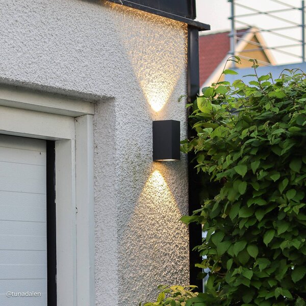 Lucande LED kültéri fali lámpa Tavi, magasság 15 cm, fekete, Fekete, Alumínium, Modern