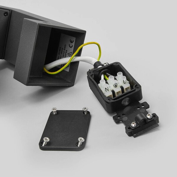 Lucande LED kültéri fali lámpa Olesia, 15 cm, érzékelő, IP54, Fekete, Alumínium, Modern