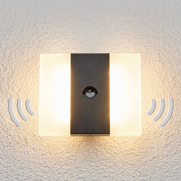 Lindby LED-érzékelős Kumi, grafit, IP44, kültéri fali lámpa, Alu / szürke / cink, Alumínium, Modern
