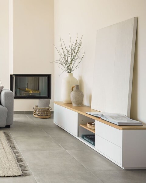 Fehér TV-állvány 200x44 cm Abilen – Kave Home