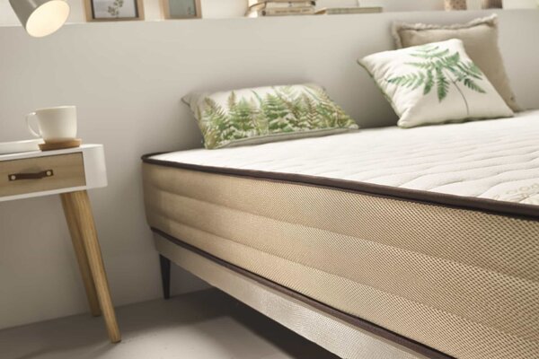 Materac Rdzeń HR Bamboo Care 18cm, 140x190cm - Moonia