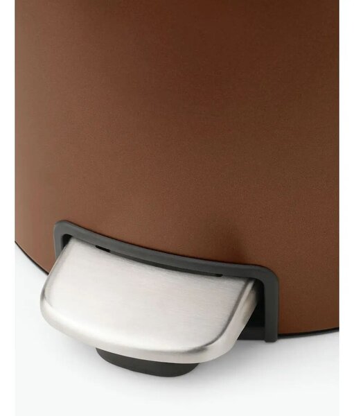 Brabantia NewIcon pedálos hulladékgyűjtő szagmentesen záródó Soft-Close fedél, műanyag tartály, 30L - G méret, acél, meleg tónusú bronz - 238789
