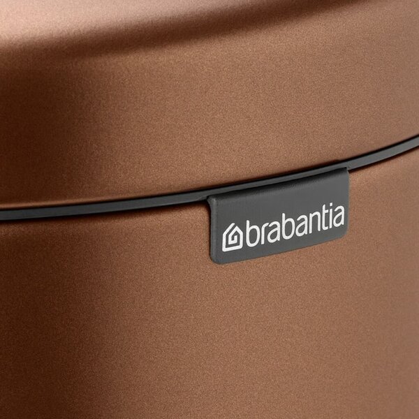 Brabantia NewIcon pedálos hulladékgyűjtő szagmentesen záródó Soft-Close fedél, műanyag tartály, 30L - G méret, acél, meleg tónusú vörösréz - 238741