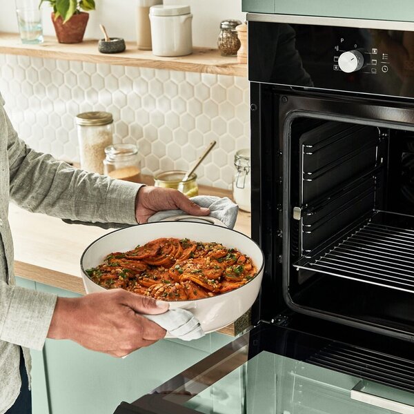 Tefal E25972 LOV serpenyő, 28 cm | újrahasznosított öntöttvas | optimális hőtárolás | minden tűzhelytípushoz | indukcióhoz is alkalmas | sütőben is használható 250°C-ig