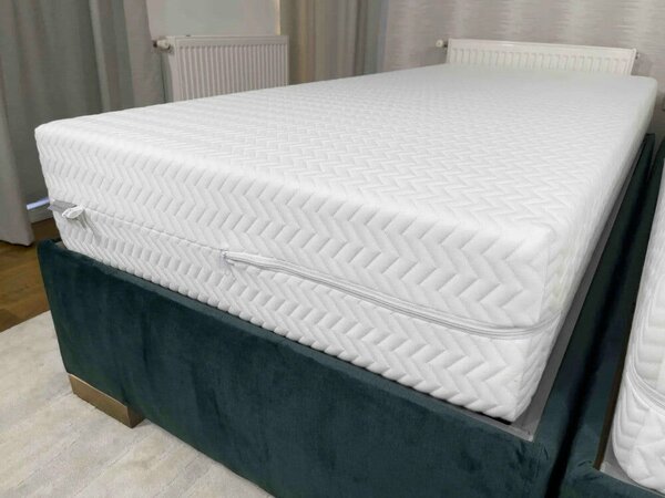 Comfort Fit - HR - Kemény hideghab matrac (25 cm)