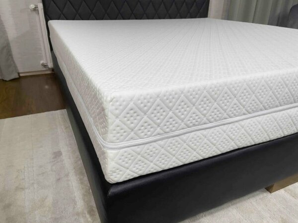 Comfort Medium - HR - Félkemény hideghab matrac (20 cm)