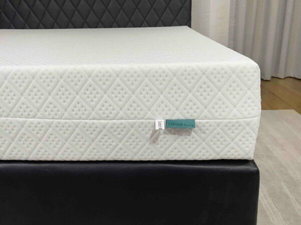 Comfort Medium - HR - Félkemény hideghab matrac (20 cm)