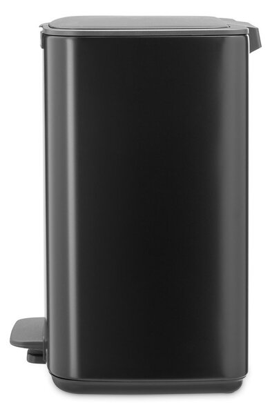 Matt fekete acél pedálos szemetes 12 l Bo – Brabantia