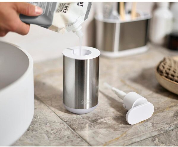 Ezüstszínű rozsdamentes acél szappanadagoló 300 ml Duo Steel – Joseph Joseph