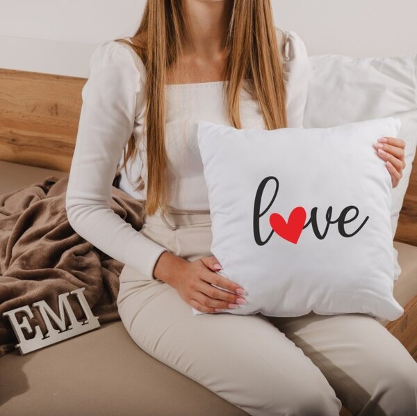EMI Love díszpárna 40x40 cm