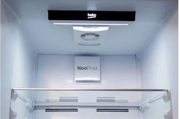 Beko RCNA305K40SN szabadonálló kombinált hűtő 181cm magas 190l fehér No Frost