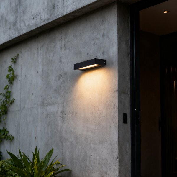 Modern fekete fali lámpa 22 cm LED-del, IP65 - Hannah
