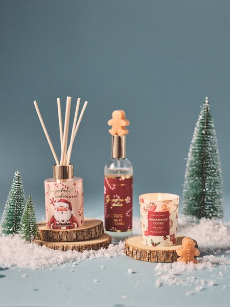 Sinsay - Karácsonyi illatszett: gyertya, diffúzor és lakásillatosító Gingerbread Cookie 3 pack - többszínű