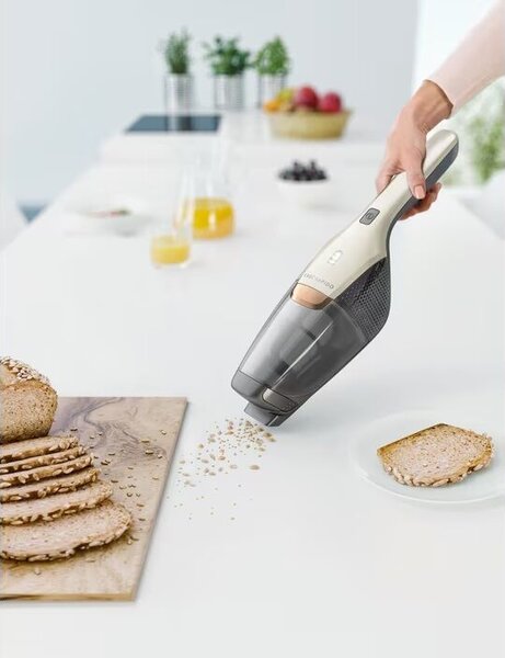 Electrolux EERC75SW ErgoRapido Classic vezeték nélküli álló porszívó, 18V, Fehér