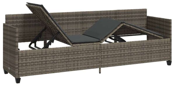 VidaXL szürke polyrattan napozóágy párnával
