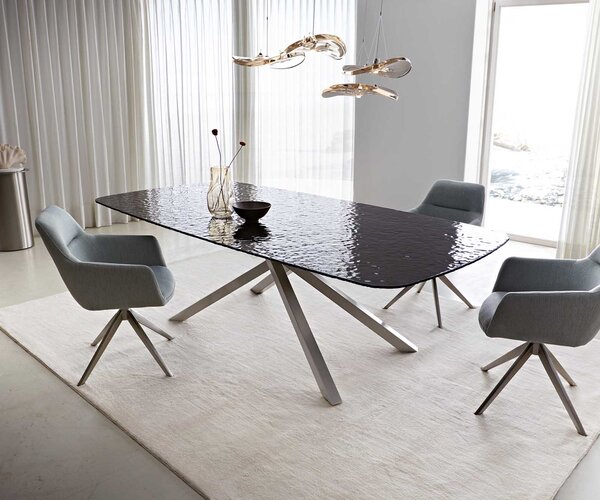 DELIFE Étkezőasztal Edge hajóformájú 240x120 domborított üveg füstfekete 3D design kereszt láb rozsdamentes acélból