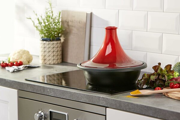 Le Creuset Öntöttvas Tajine Pároló Edény 31cm - Cseresznyevörös