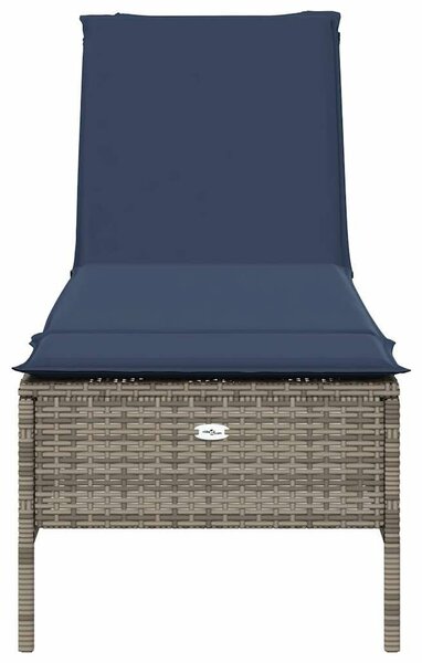 VidaXL szürke polyrattan napozóágy párnával