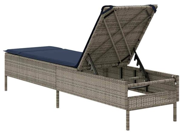 VidaXL szürke polyrattan napozóágy párnával