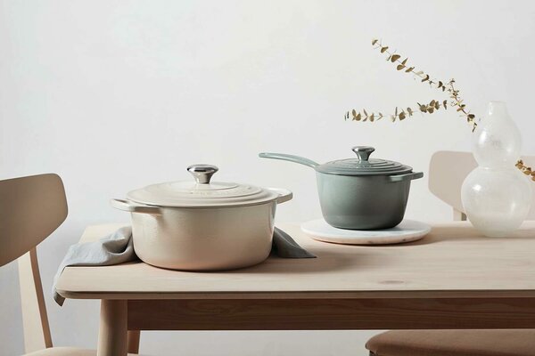 Le Creuset Signature kerek Öntöttvas Sütőtál 26cm - Bézs