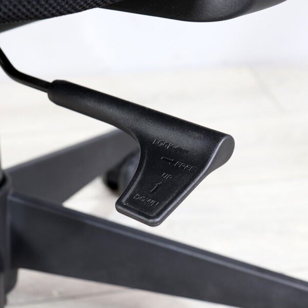 Ergonomikus Balance Pro irodai szék, RONDI, hálós háttámlával, állítható deréktámasszal, szinkron mechanizmussal, fekete