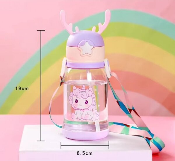 UNICORN szívószálas műanyag kulacs 600 ml